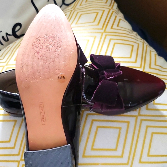 Vince Camuto* Burgundy color* Loafers size 6. - Picture 5 of 6